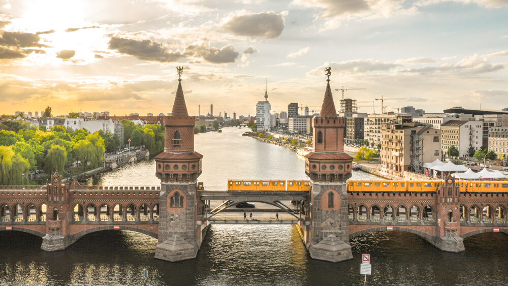 Oberbaum City in Friedrichshain-Kreuzberg 10243