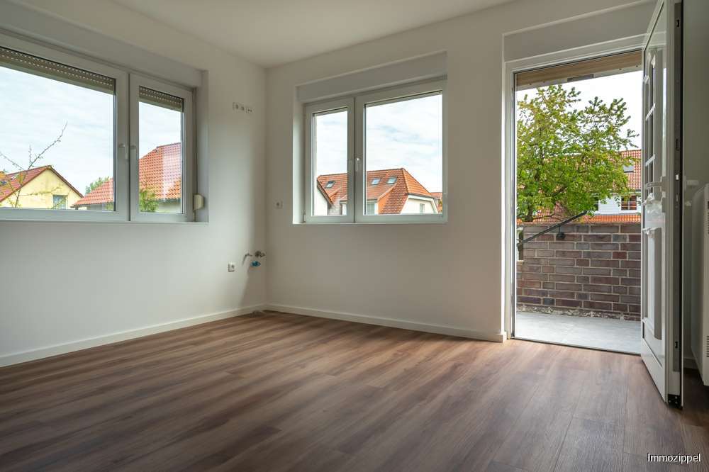 EG Küche Ansicht 1 mit Ausgang