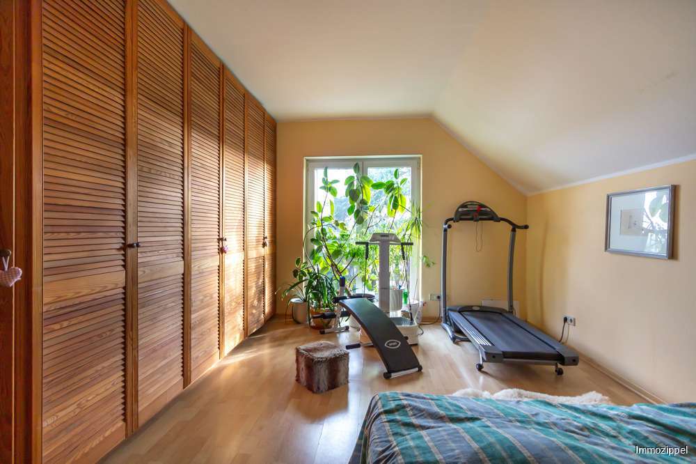 DG Gästezimmer mit Südbalkon