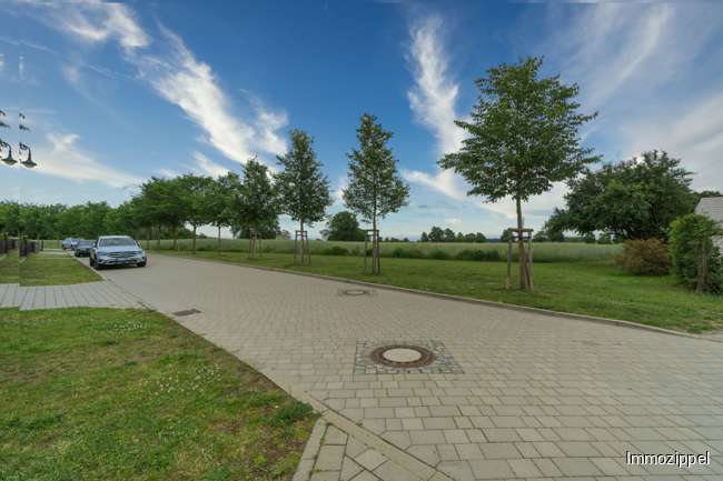 Feld auf der gegenüberliegende