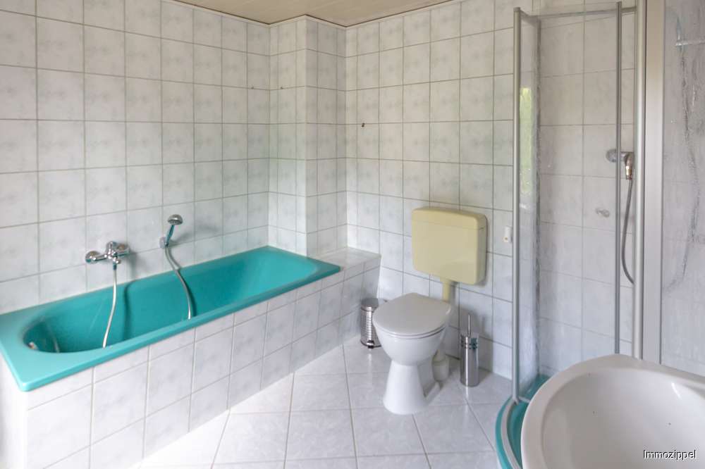 EG Wannen-, Duschbad mit WB un