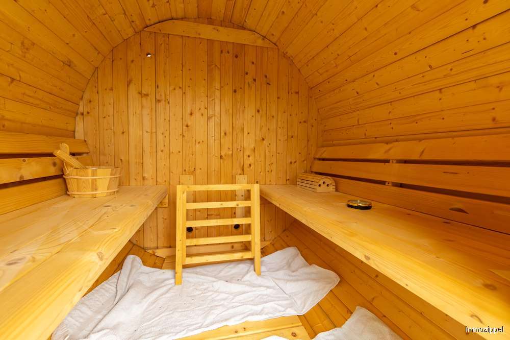 Innenansicht der Faß-Sauna