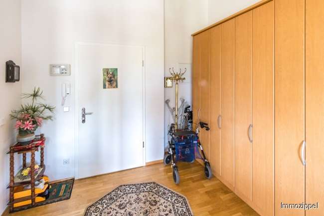 Schlafzimmer mit Terrassenzuga