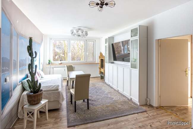 Wohnzimmer mit offener Küche A