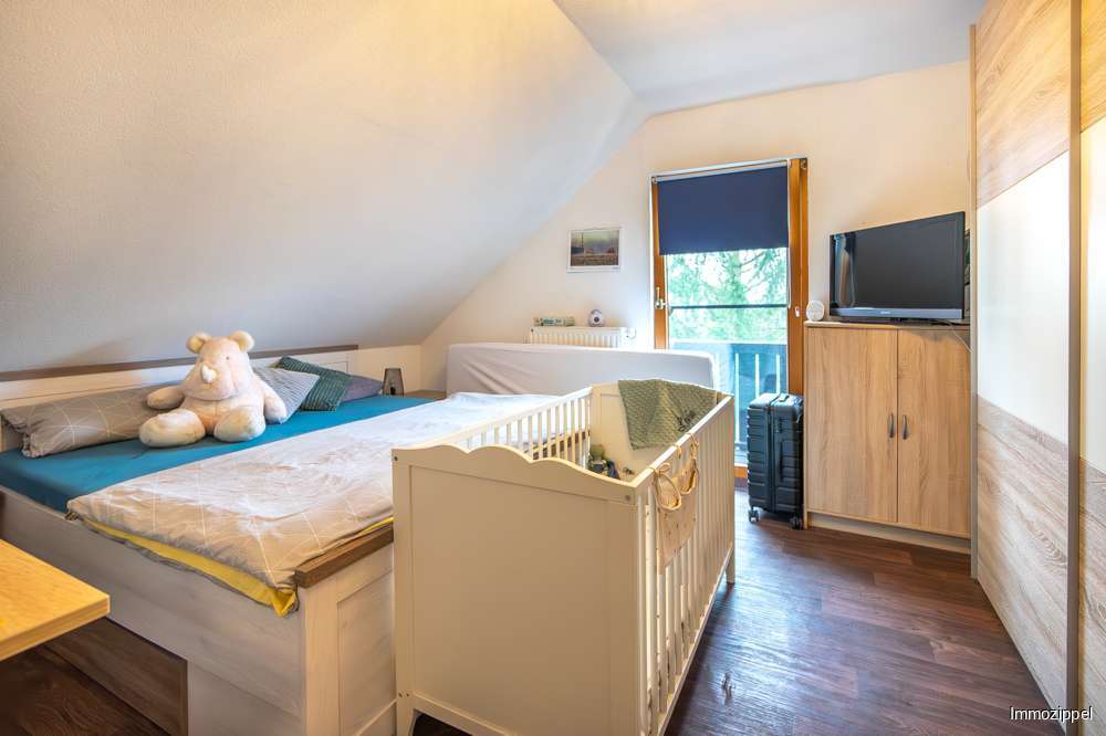 DG Schlafzimmer mit Balkonzuga
