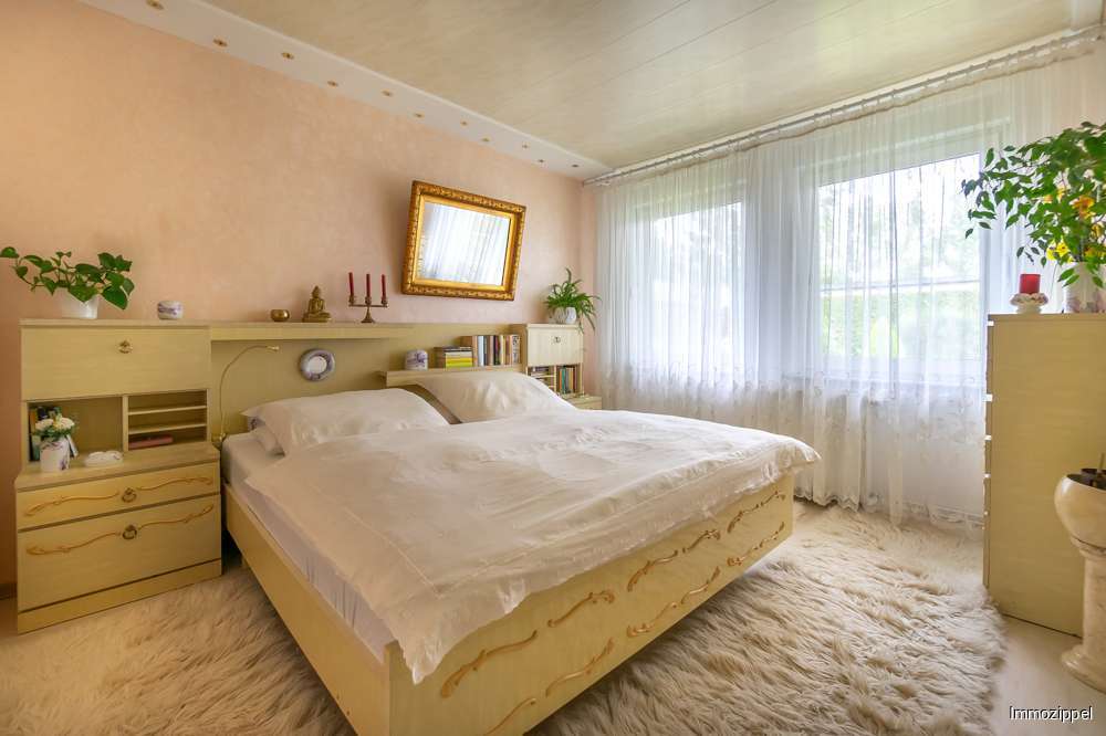 Schlafzimmer mit begehbarem Kl