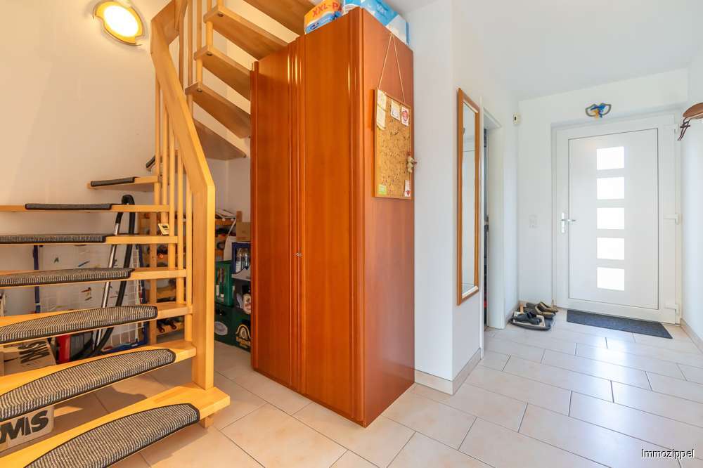 EG Treppe in der Eingangsdiele