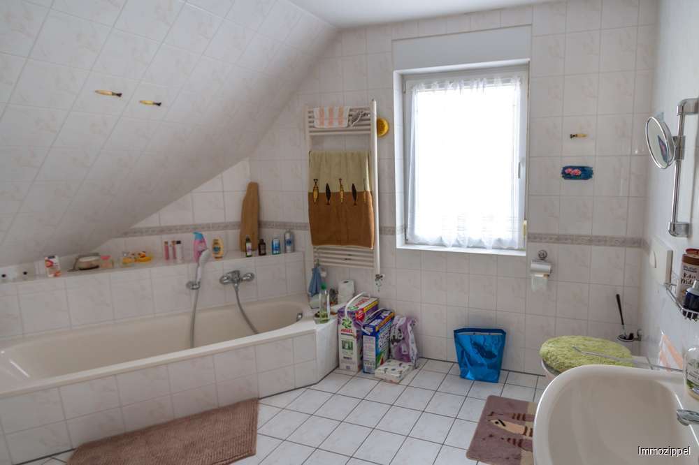 DG Wannenbad mit WB und WC