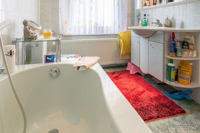 EG Wannen-, Duschbad Ansicht 2