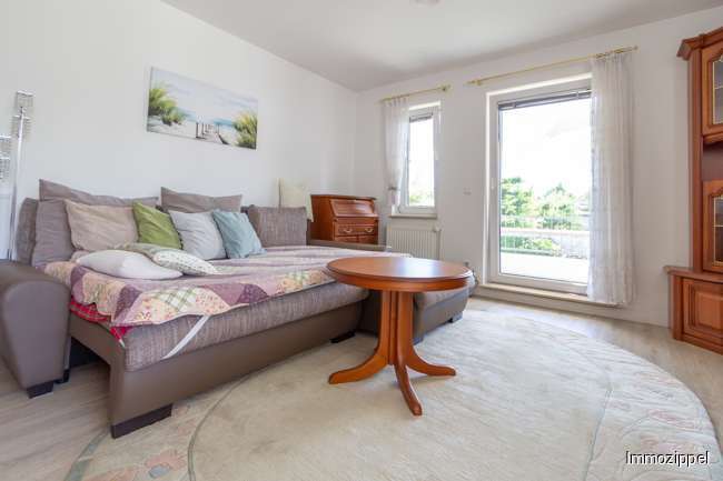 Wohnzimmer Ansicht 1 mit Ausga