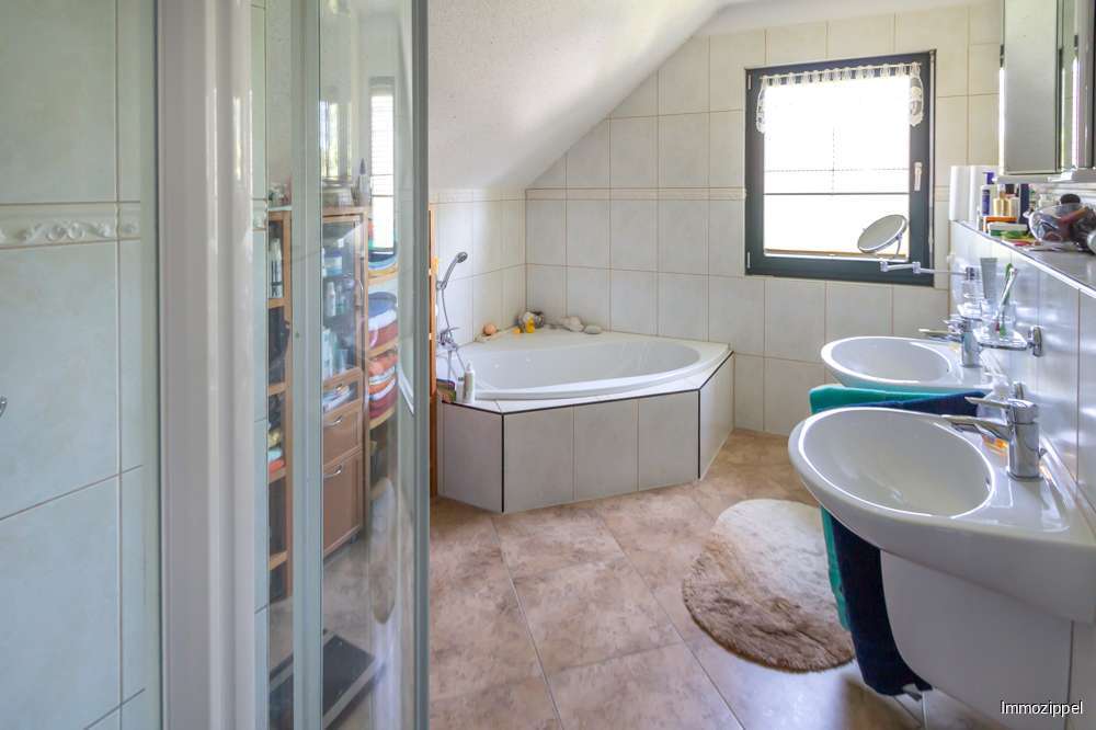 DG Masterbad mit Wanne, Dusche