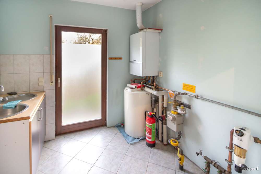 HWR mit Ausgang zum Garten