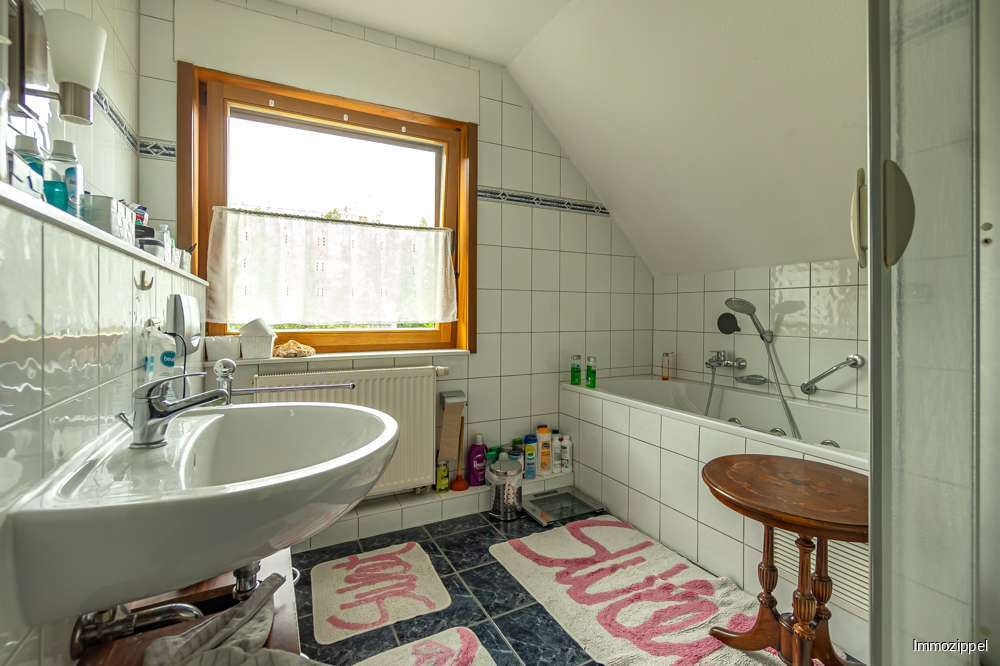 DG Masternbad mit Wanne, Dusch