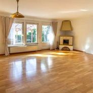 EG Wohnzimmer mit Zierkamin