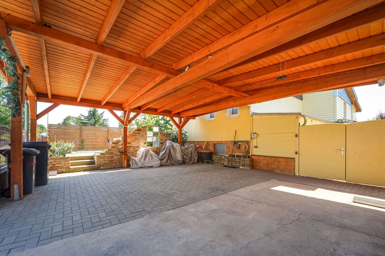Carport