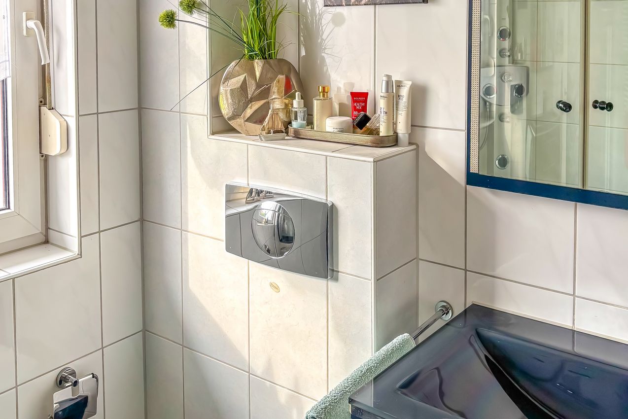 EG Gäste-WC Ansicht 1