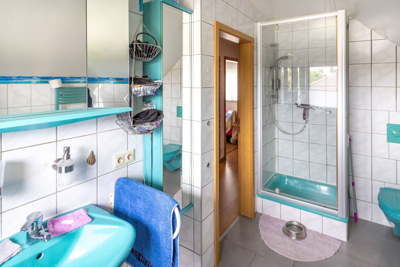 DG Wannenbad mit Dusche Ansicht 2