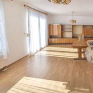 EG Wohnzimmer mit Ausgang zur Süd-Terrasse