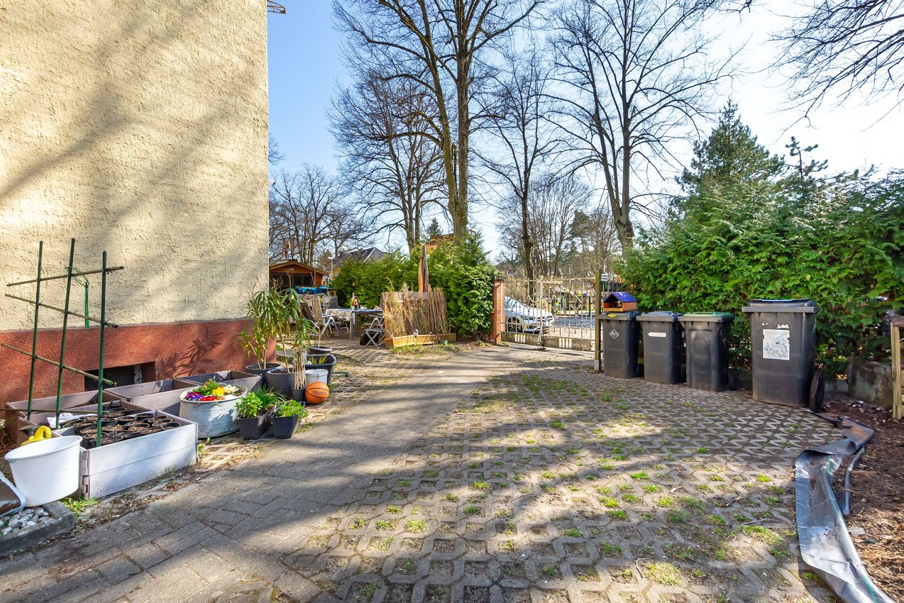 Gepflasterte Einfahrt