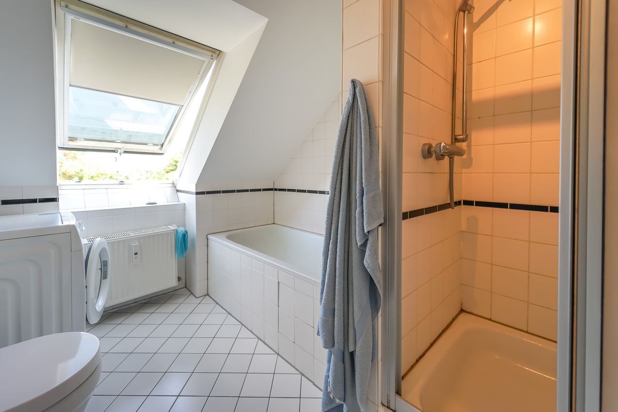 Badezimmer Ansicht 2