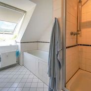 Badezimmer Ansicht 2