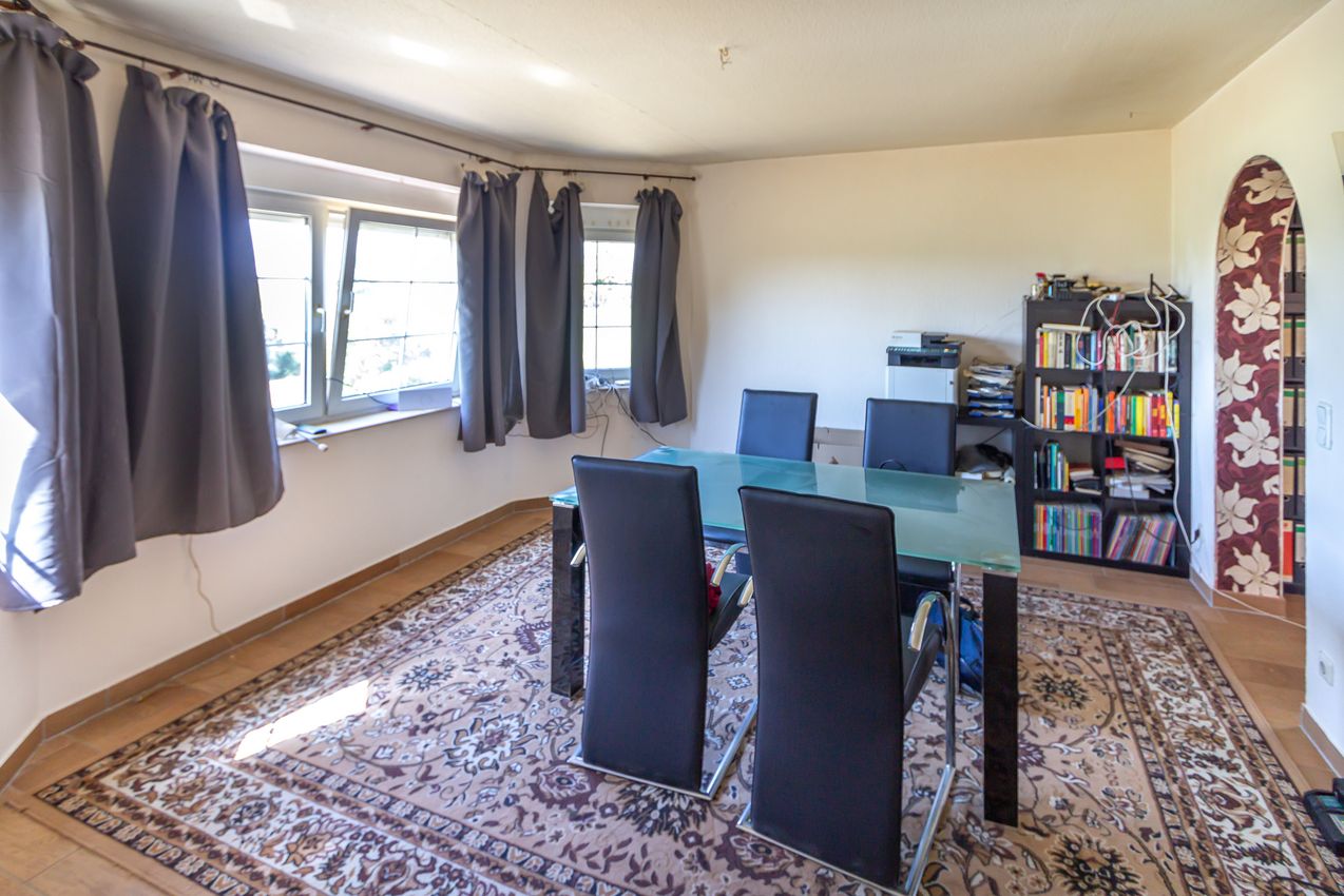 EG Esszimmer mit Erker und Fernblick