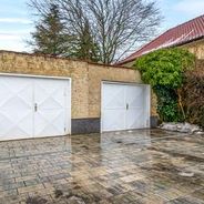 Massive Garage - rechtes Tor 