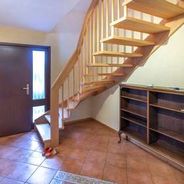 EG Eingangsdiele mit Treppe zu