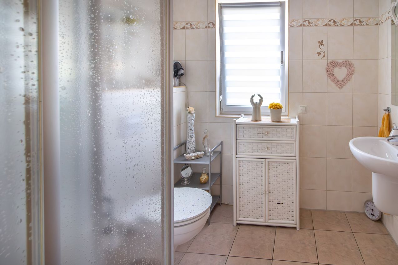 EG Gäste-WC mit Dusche