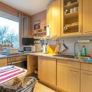 Küche mit EBK und Sitzplatz