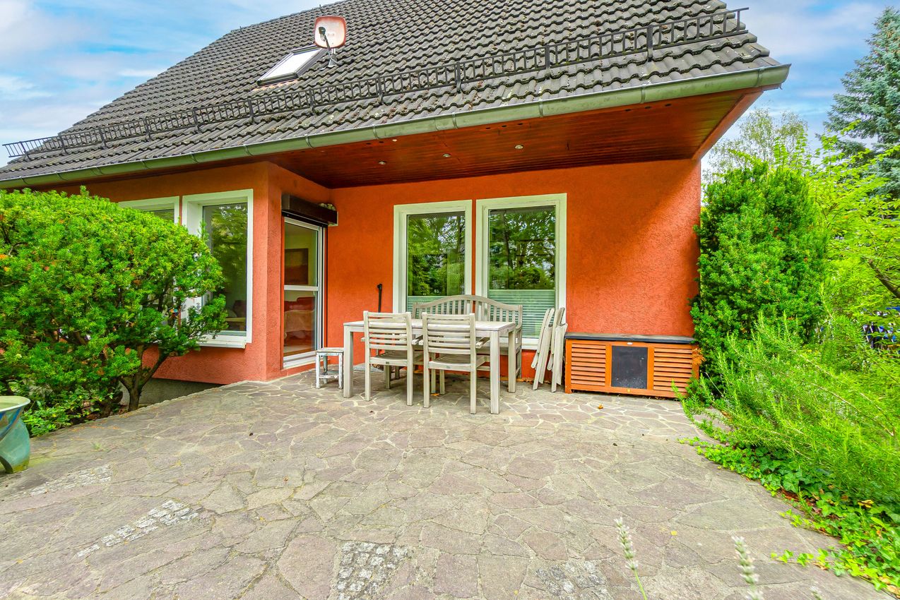 Gepflasterte Terrasse