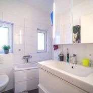 Wannenbad mit WB und WC