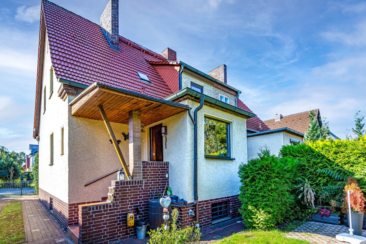 Hausansicht vom Garten