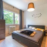 Schlafzimmer mit Blick von der Tür