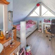 DG Ausgebautes Zimmer in der Dachspitze