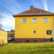 Hausansicht Westseite mit Kellereingang