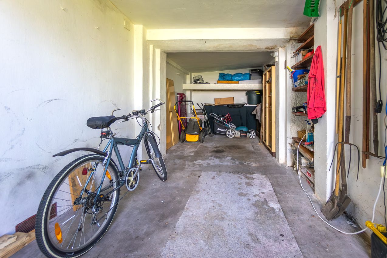 EG Garage