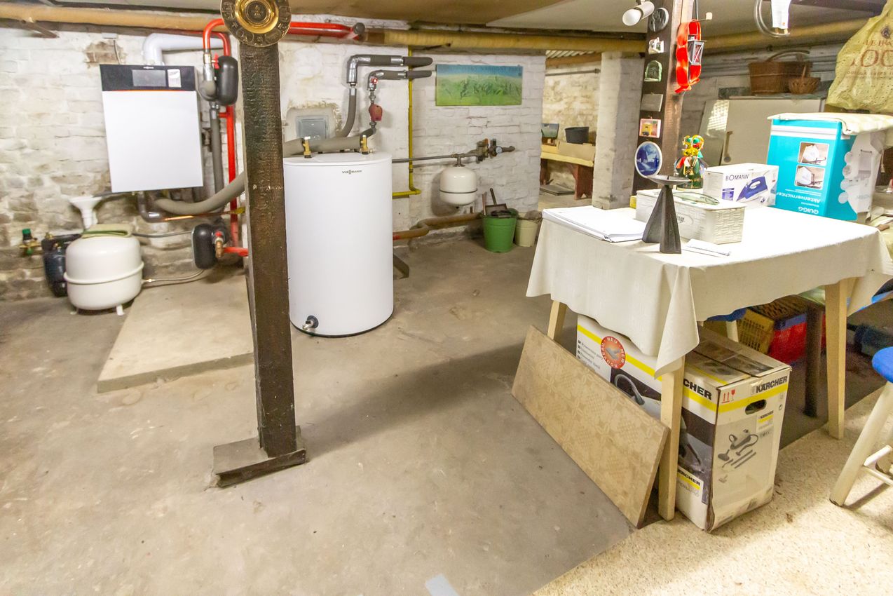 Kellerraum 1 mit Gas-Zentralheizungsanlage