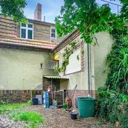 Hausansicht Garten
