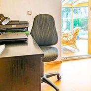 Arbeitszimmer mit Zugang zum G