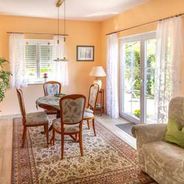 EG Wohnzimmer Ansicht 2 mit Ausgang zur Süd-West-Terrasse