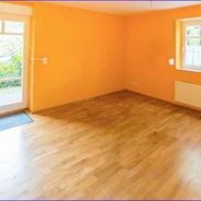Wohnzimmer mit Terrassenzugang