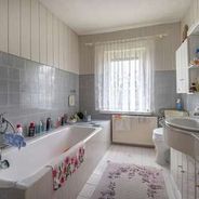 EG Wannenbad mit WB und WC