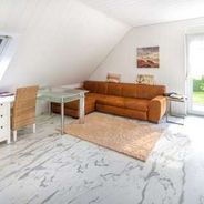 DG Arbeitszimmer mit Süd-Balkon