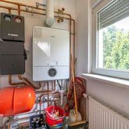 EG Gastherme in Eingangsdiele