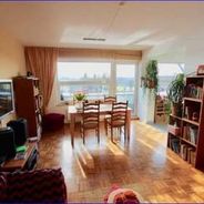 Wohnzimmer mit Seeblick