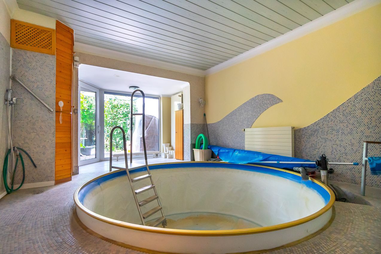 Wellness Innenpoolbereich