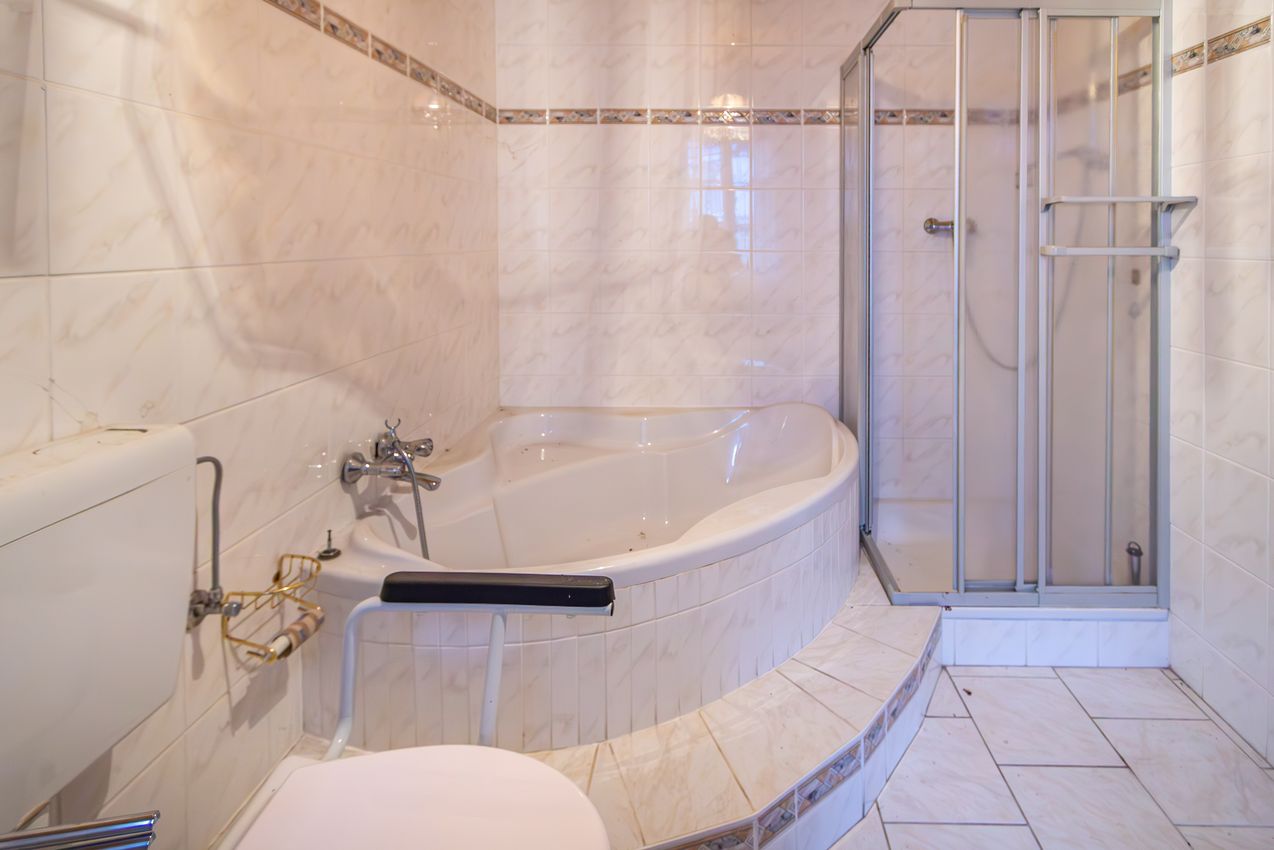 EG Wannen-Duschbad mit WC Ansicht 2