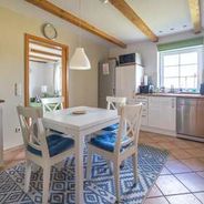 EG - Küche mit Esstisch