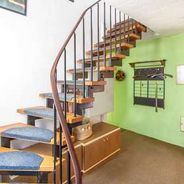 EG Eingangsdiele mit Treppe zu